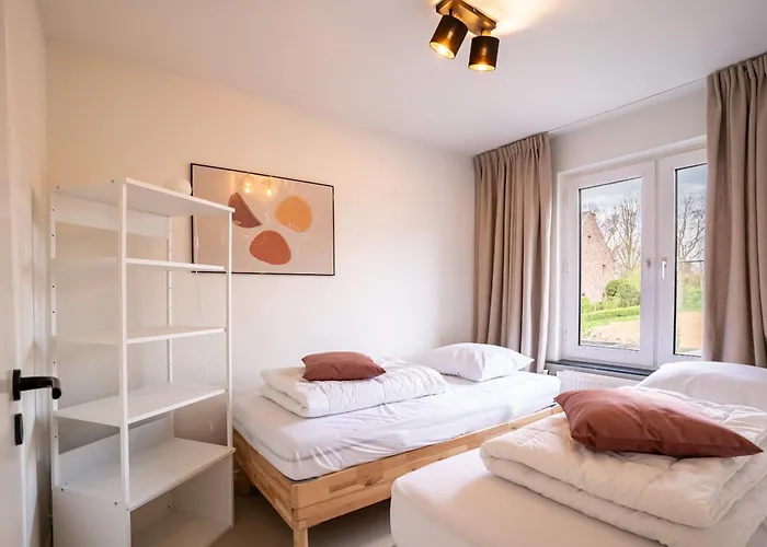 Maas Suites - The River House With Private Sauna